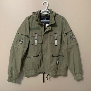 Destiny 2 Bungie Rewards Vow of Disciple Green Raid Jacket Mens Size XL